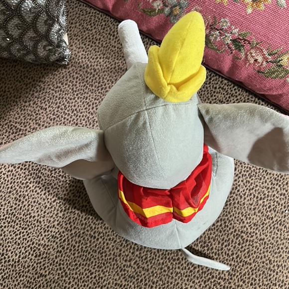 Dumbo - Picture 3 of 4